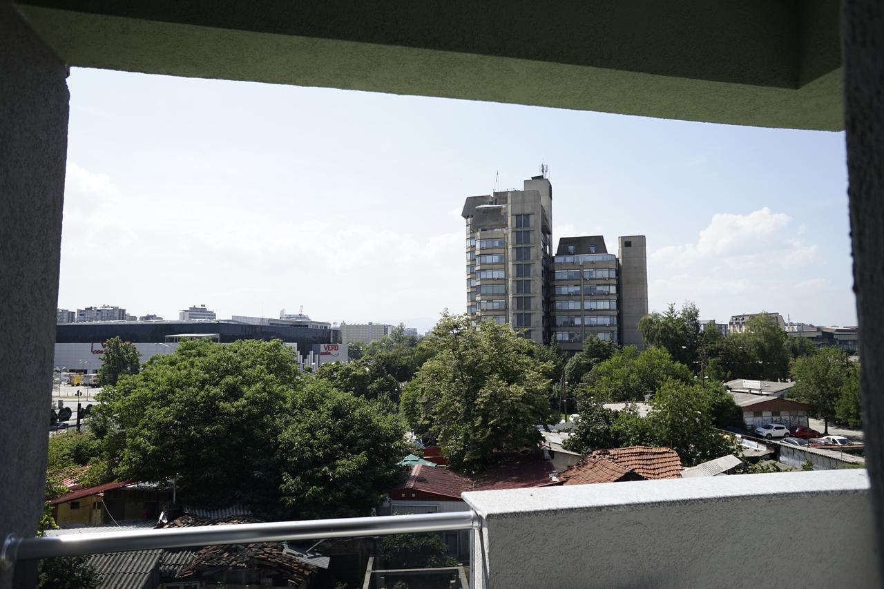 Astera Apart Hotel Skopje Esterno foto
